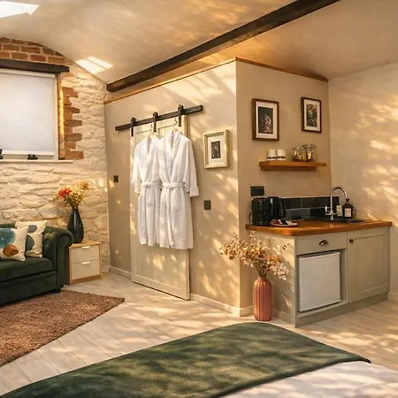 Linden At Lough Sillan House - Dog-friendly - Adults Only Tatil Evi