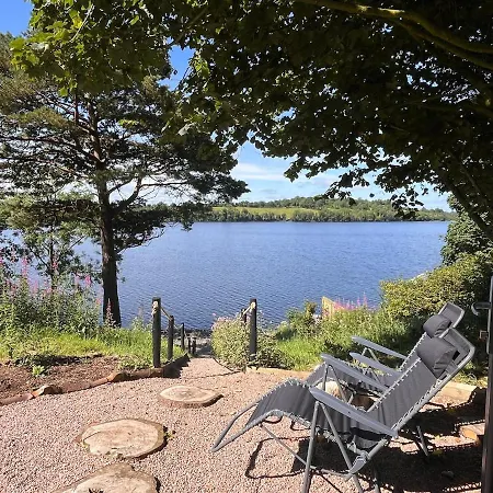 Tatil Evi Linden At Lough Sillan House - Dog-friendly - Adults Only